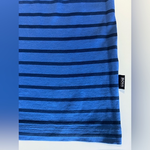 Hugo Boss pima cotton Striped T shirt. Size L - Picture 3 of 3